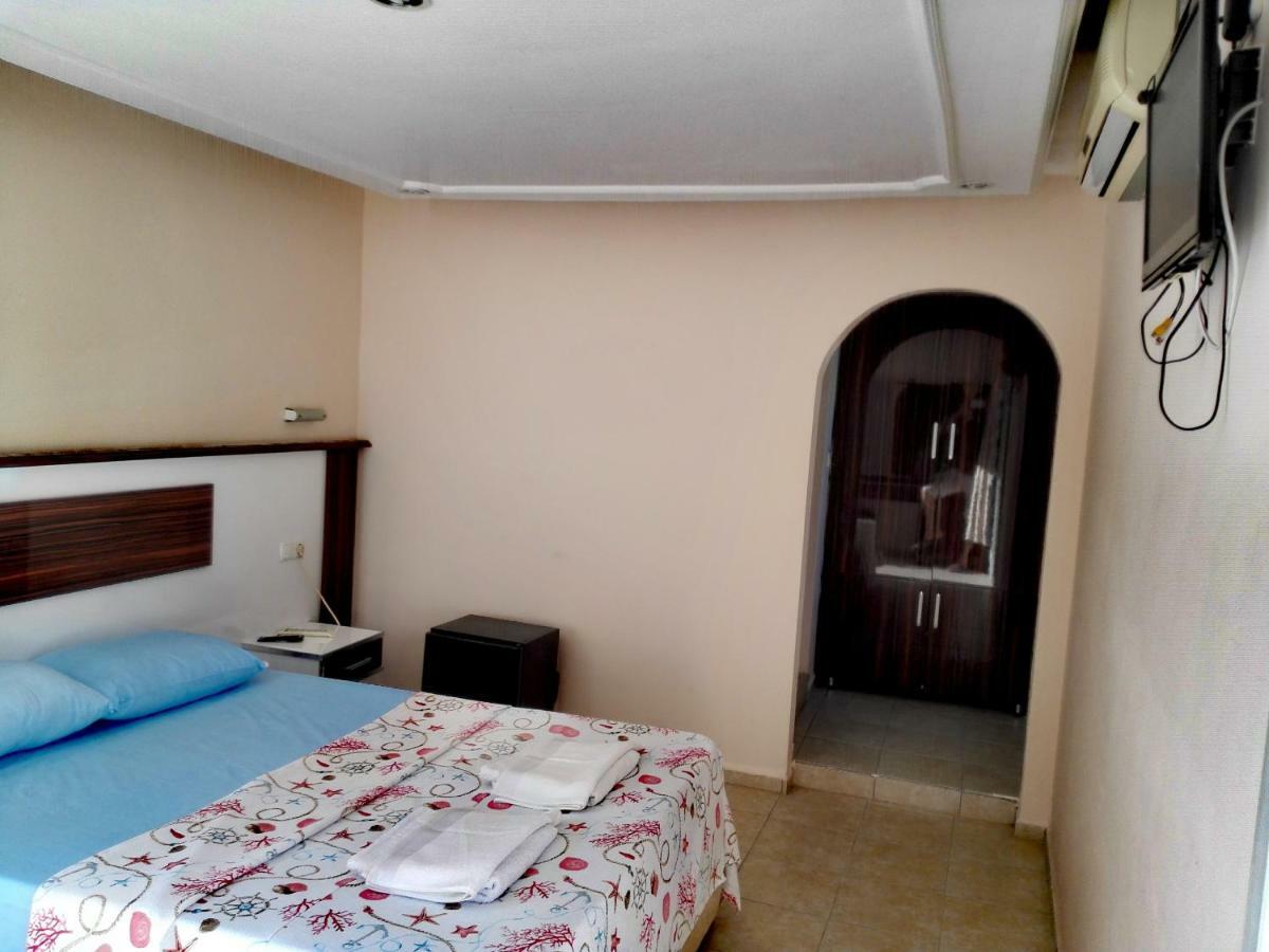 Parliament Apart Otel *
